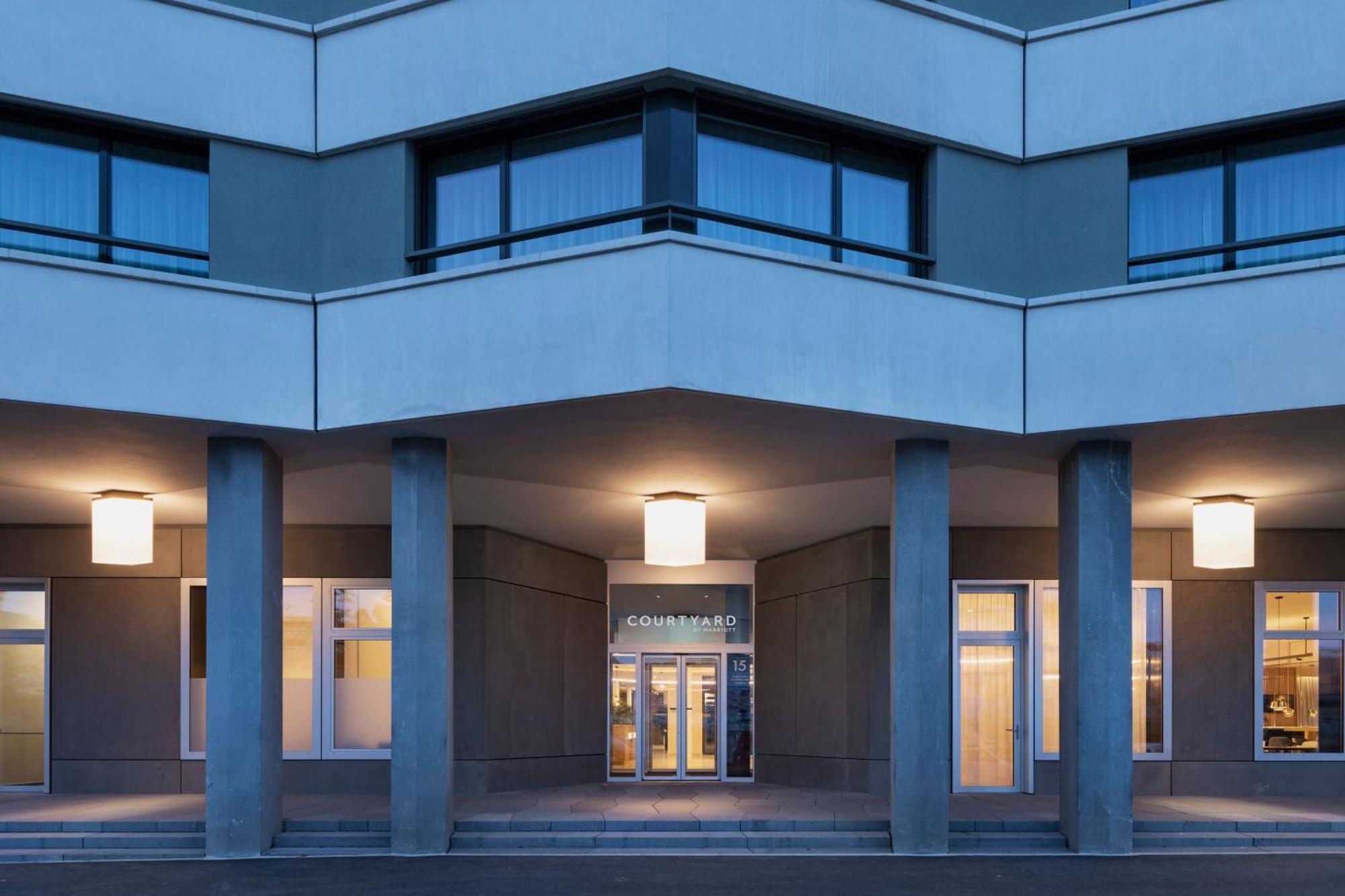 Courtyard By Marriott Biel Bienne Hotel Ngoại thất bức ảnh